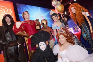 D23 2013 Costume winners
