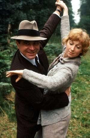 Bob Hoskins & Cheryl Crawford in "Pennies from Heaven."